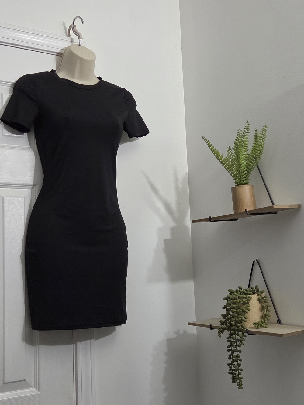 SHEIN Black Short Sleeve Mini Bodycon Dress